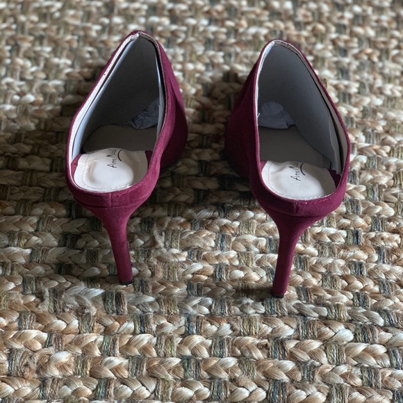 💥Host Pick💥 Pointed Toe Slip On Mule Heels - Picture 4 of 8